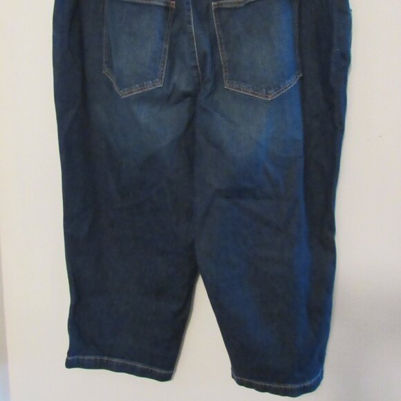 NWT Lane Bryant Boyfriend Capri Jeans Women Size 22 Mid Rise Denim Elastic Waist - Picture 4 of 11
